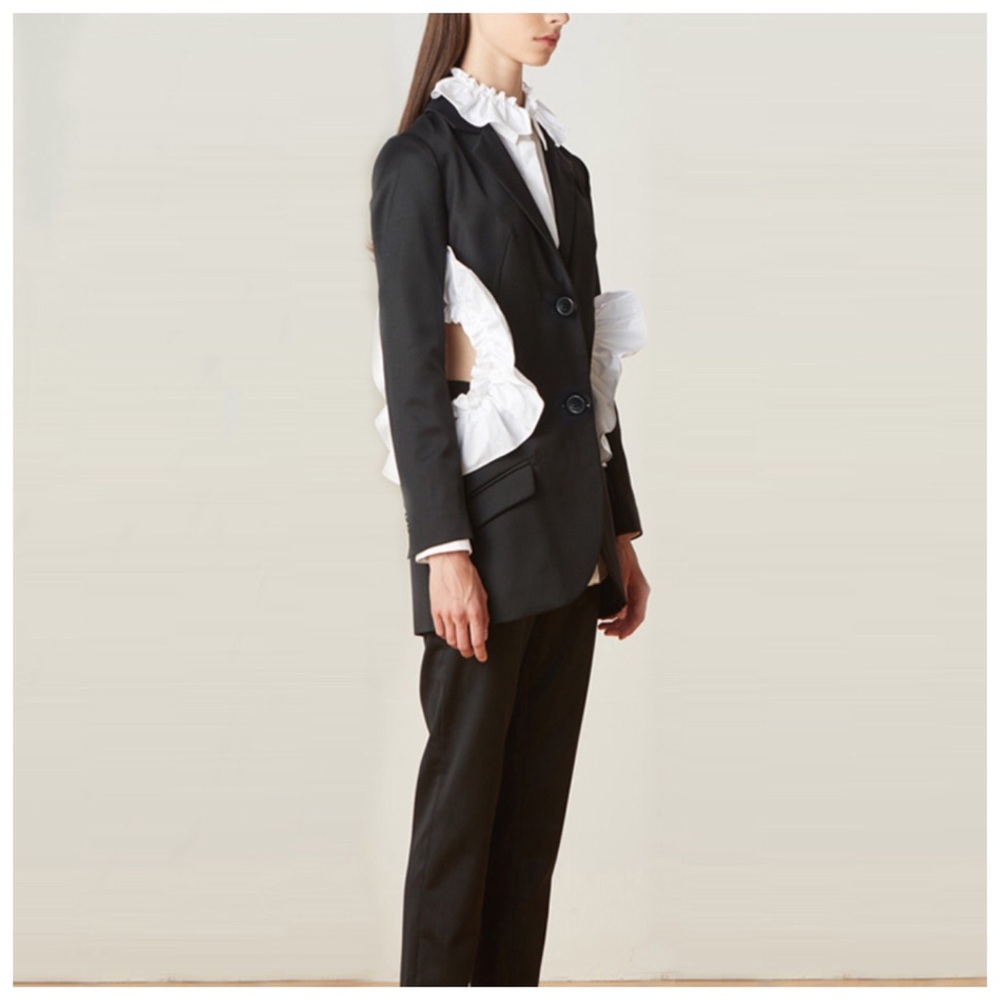 Black & White Ruffle Open Cut Out Side Jacket - Picture 7 of 14